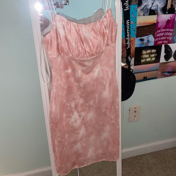 Princess polly pink dress - Picture 4 of 6